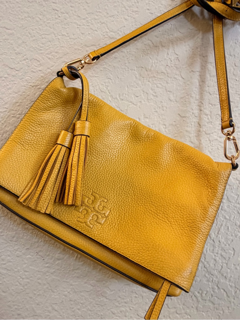 🌼Tory Burch Mustard Yellow Pebbled Leather Crossbody with Tassel